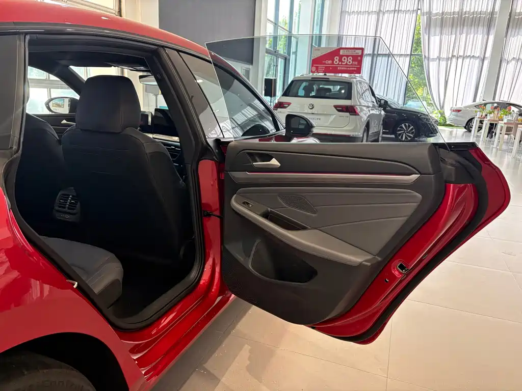 Volkswagen Lamando — миниатюра 10