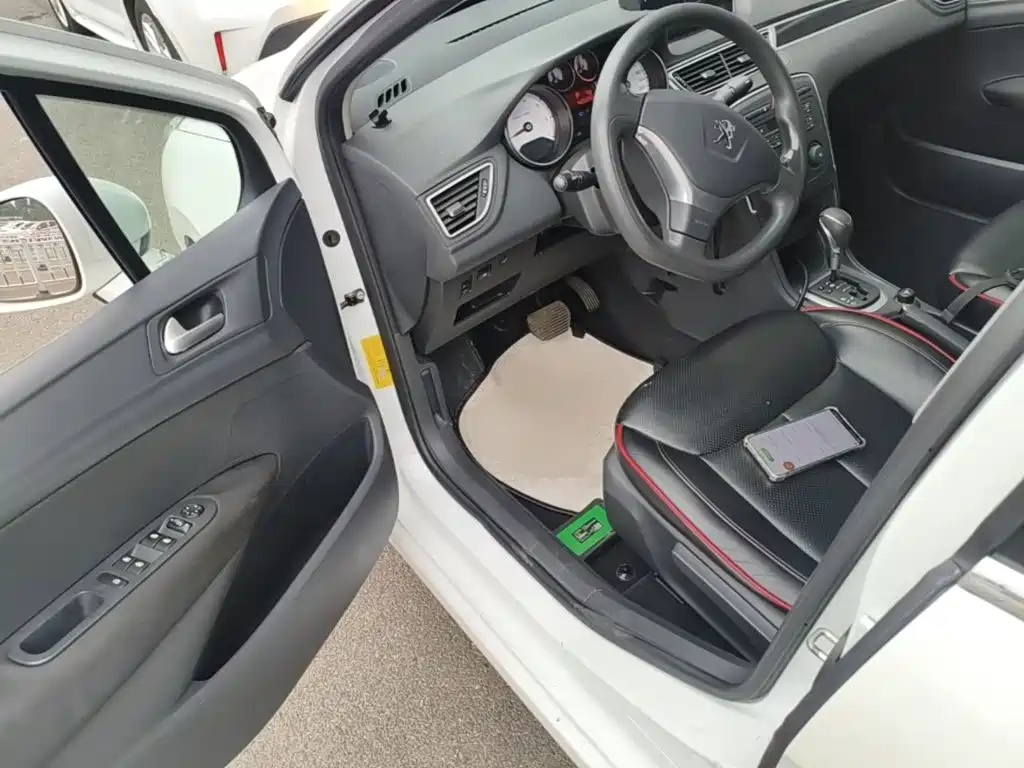 Peugeot 308 — миниатюра 16