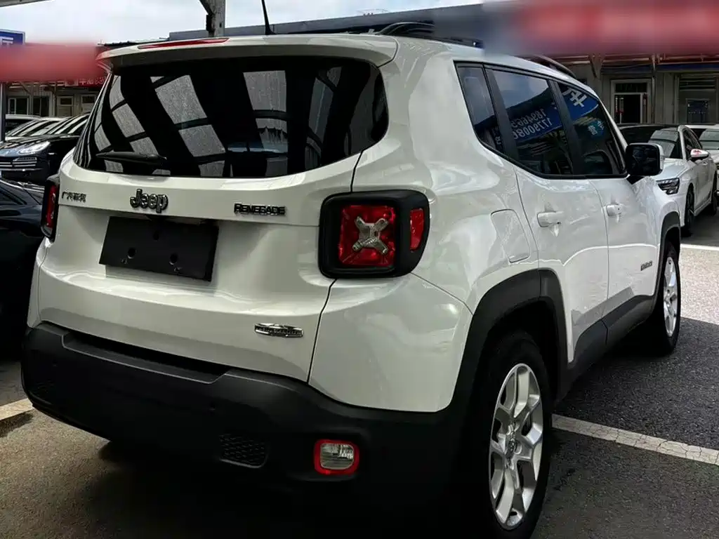 Jeep Renegade — миниатюра 9
