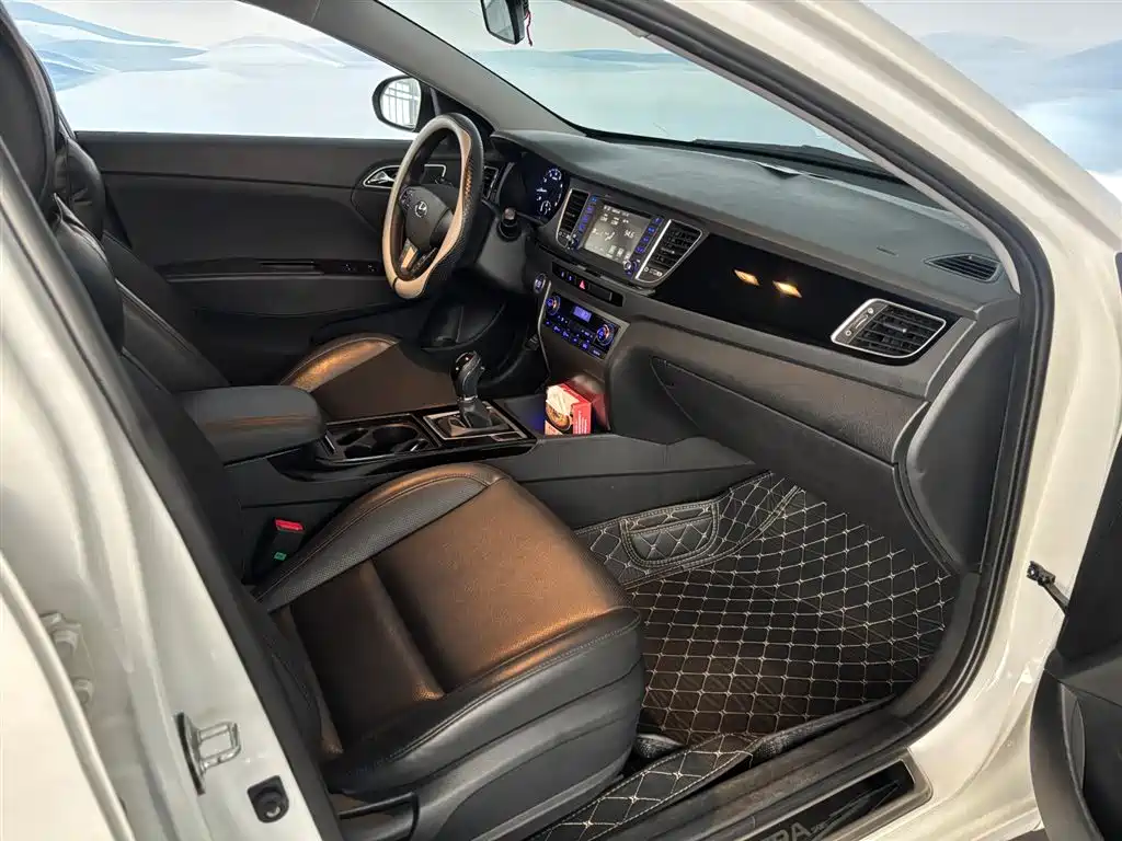 Hyundai Mistra — миниатюра 14