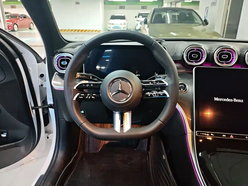 Mercedes-Benz C-Class — миниатюра 3