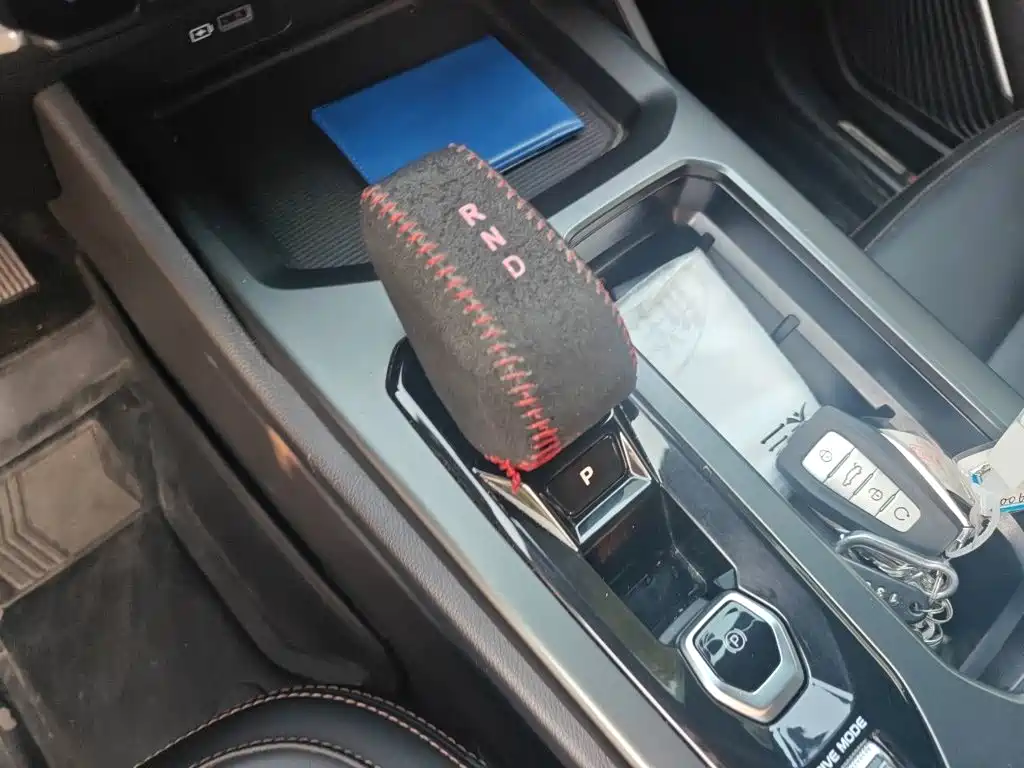 Geely Haoyue L — миниатюра 10
