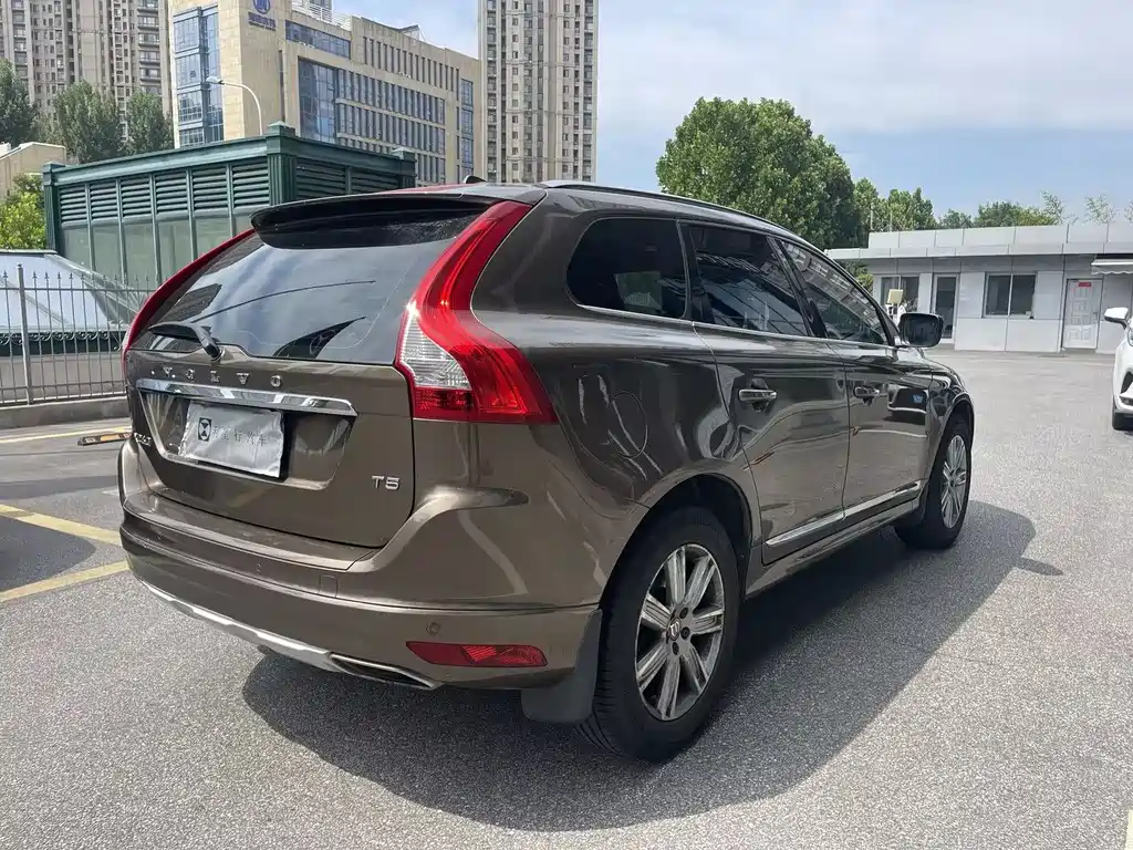 Volvo XC60 2015 T5