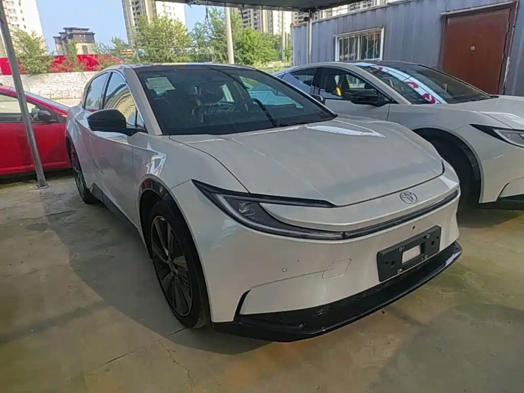 Toyota Toyota BZ5 — миниатюра 4
