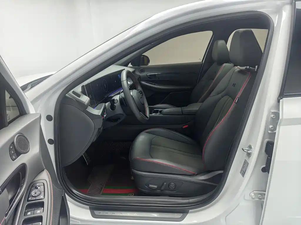 Hyundai Sonata — миниатюра 14