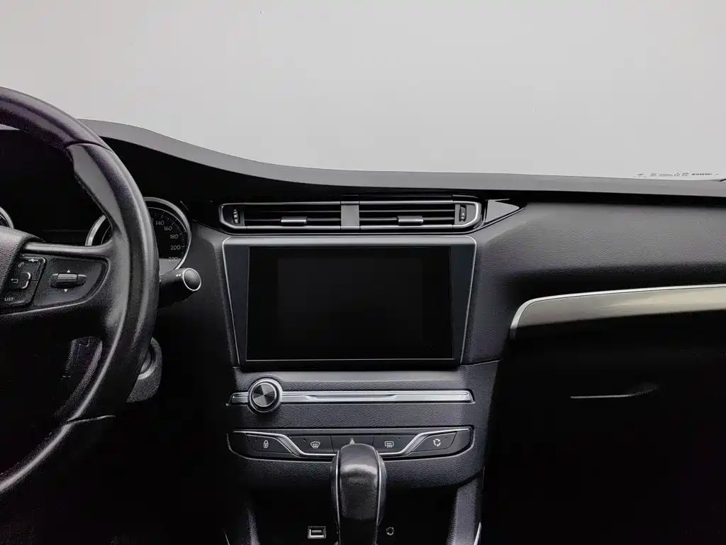 Peugeot 408 — миниатюра 12
