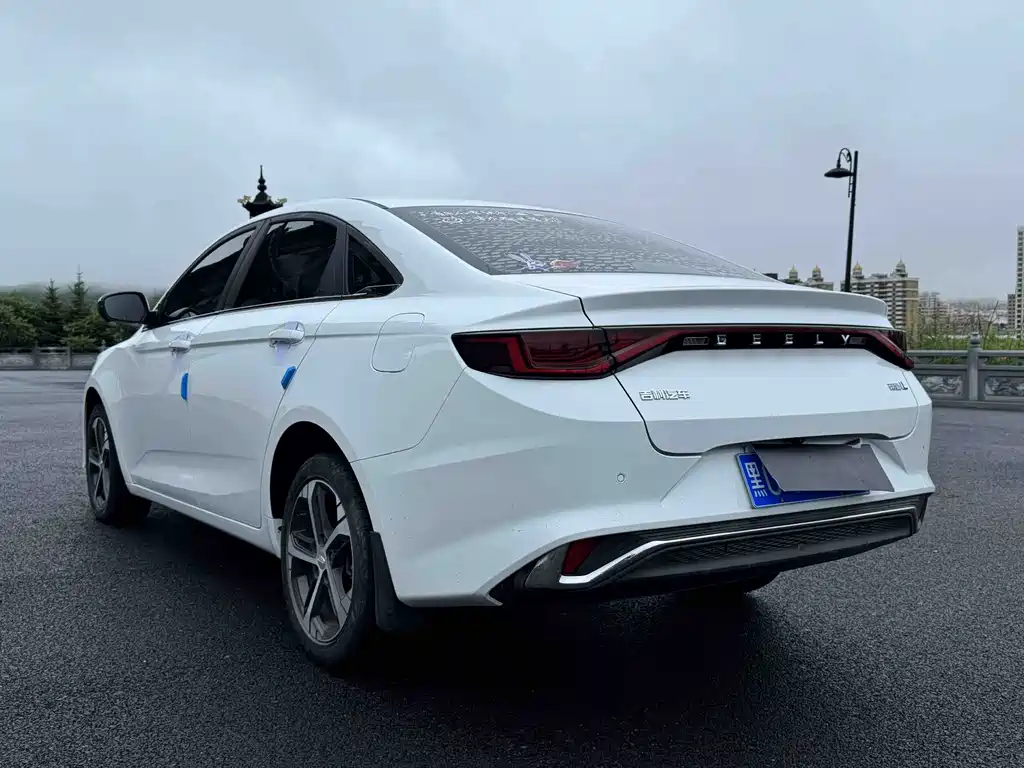 Geely Emgrand L — миниатюра 4