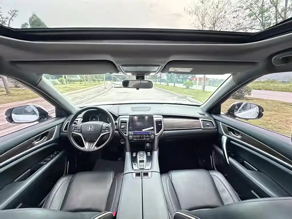 Honda UR-V — миниатюра 6