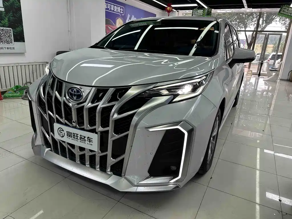 Toyota Sienna 2023
