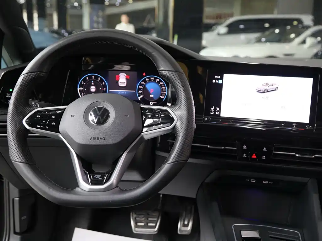 Volkswagen Golf — миниатюра 9