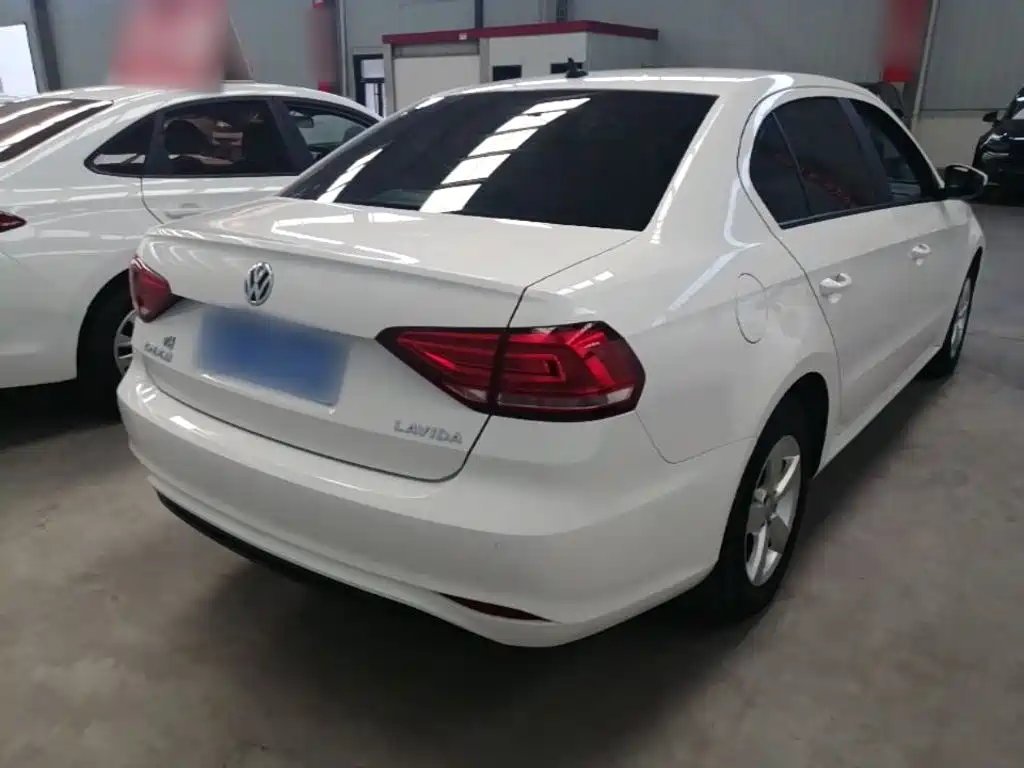 Volkswagen Lavida — миниатюра 7