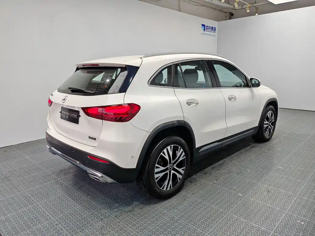 Mercedes-Benz GLA — миниатюра 6