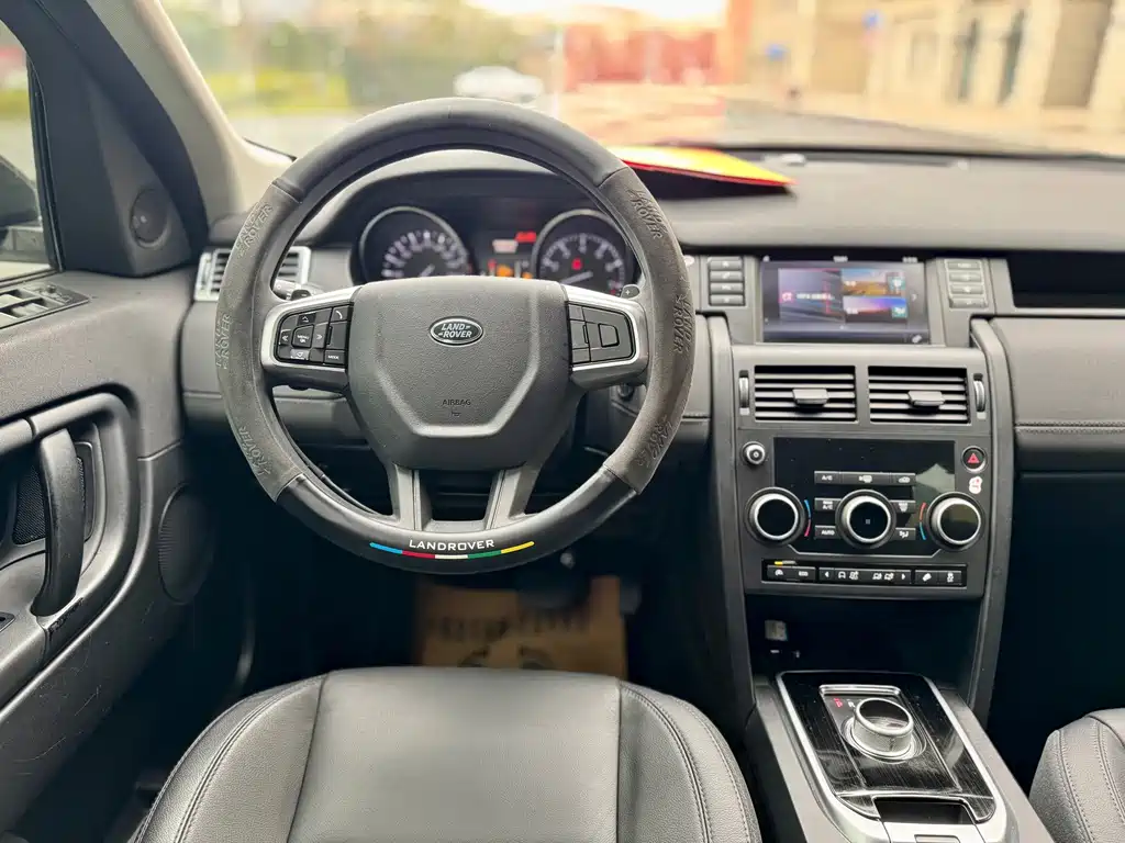 Land Rover Discovery Sport — миниатюра 6