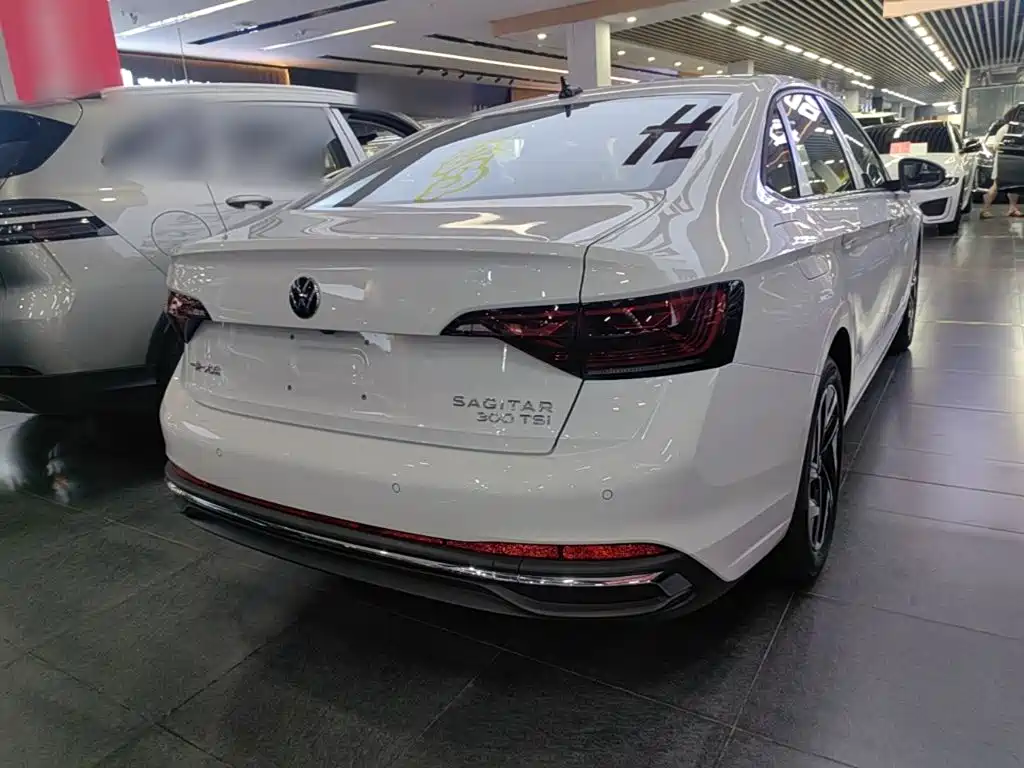 Volkswagen Sagitar — миниатюра 7