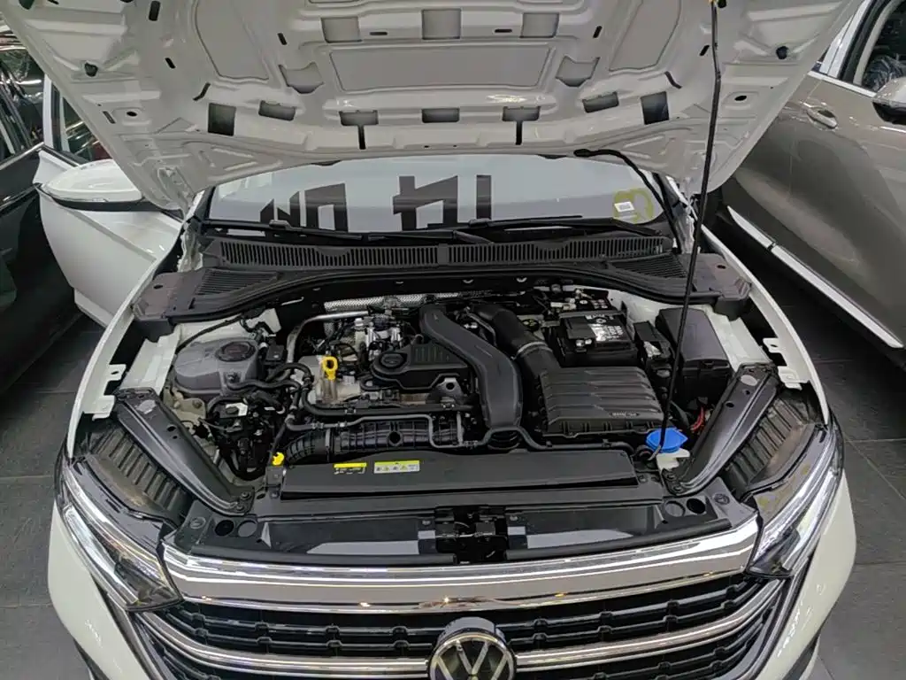 Volkswagen Sagitar — миниатюра 20