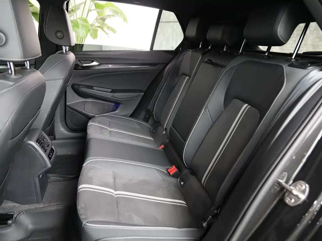 Volkswagen Golf — миниатюра 15