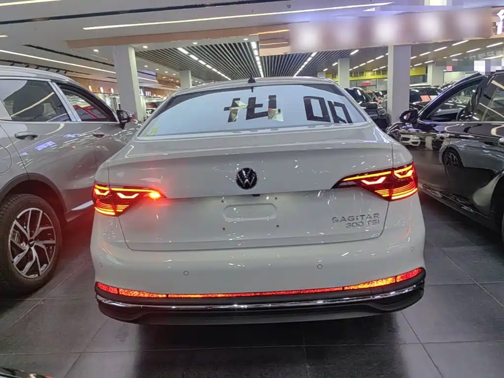 Volkswagen Sagitar — миниатюра 6