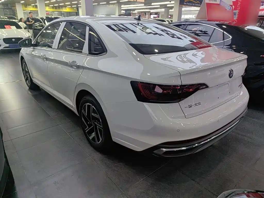 Volkswagen Sagitar — миниатюра 5