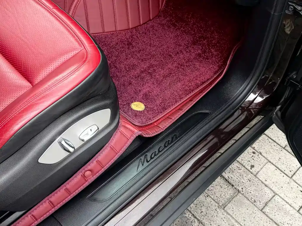 Porsche Macan — миниатюра 11