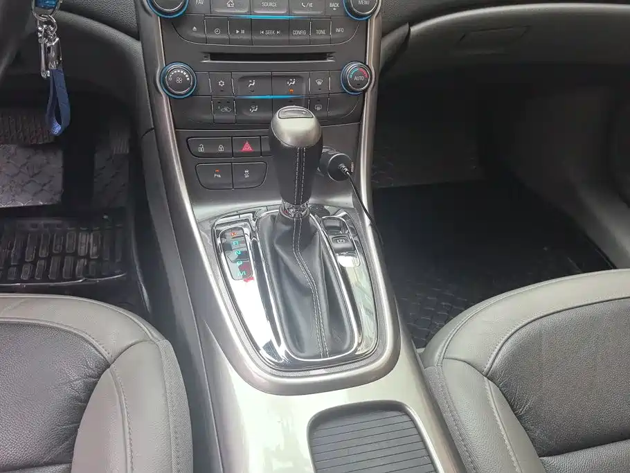 Chevrolet Malibu — миниатюра 16
