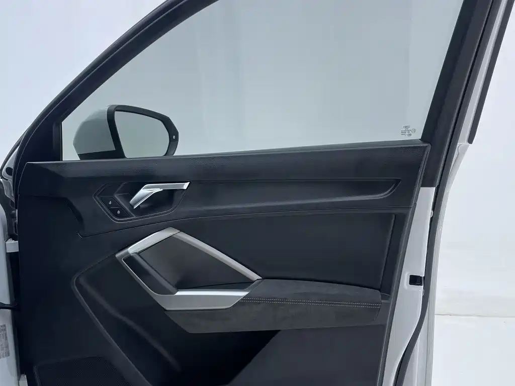 Audi Q3 — миниатюра 28
