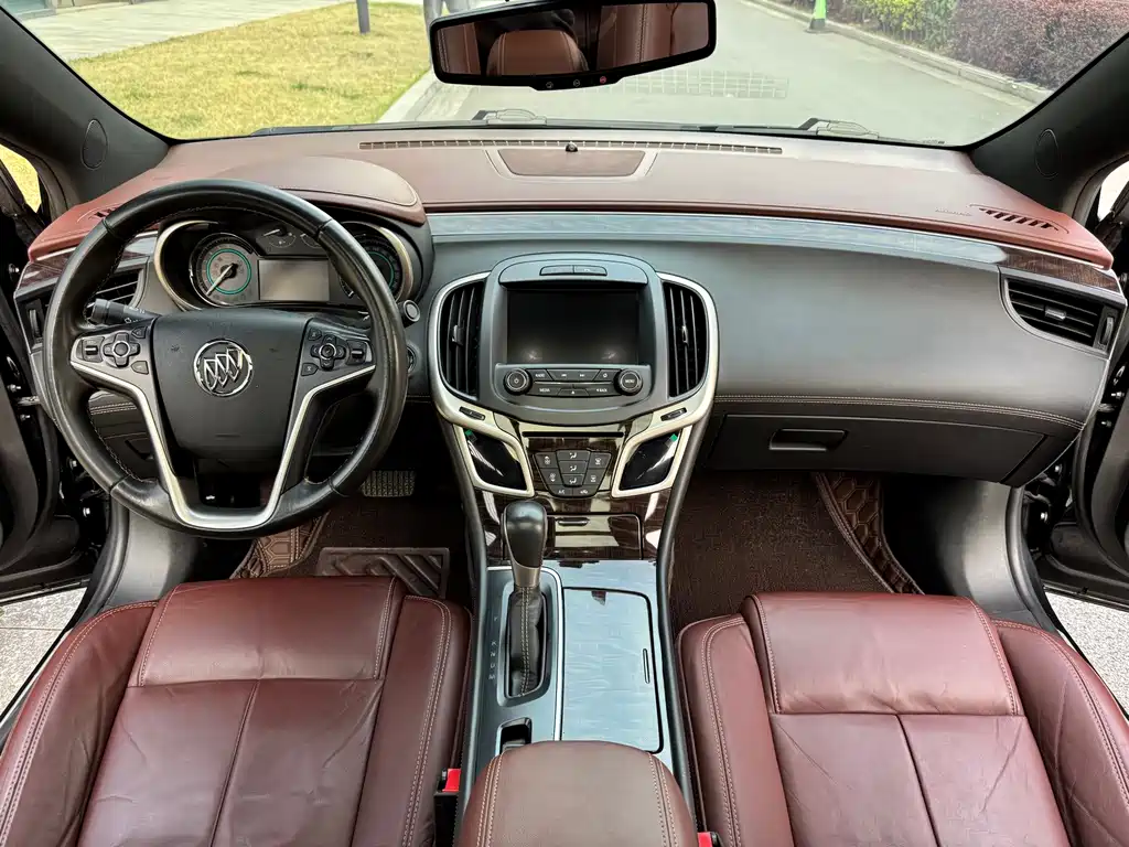Buick LaCrosse — миниатюра 7