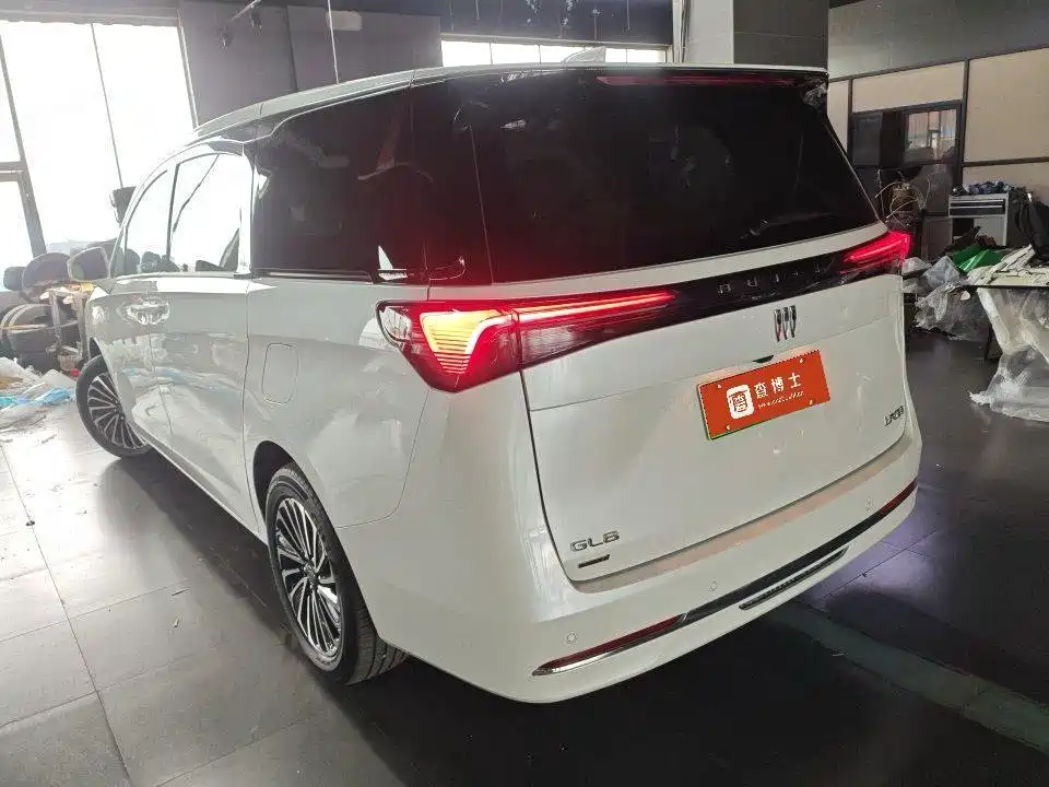 Buick GL8 2025 Smart