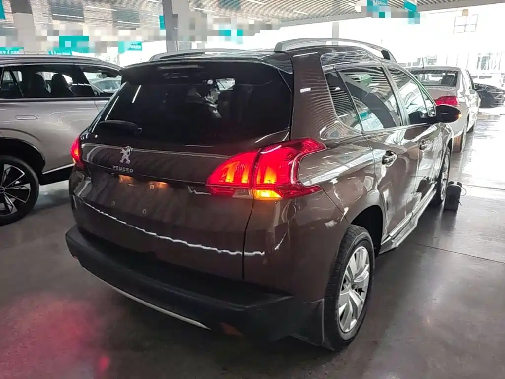 Peugeot 2008 — миниатюра 5
