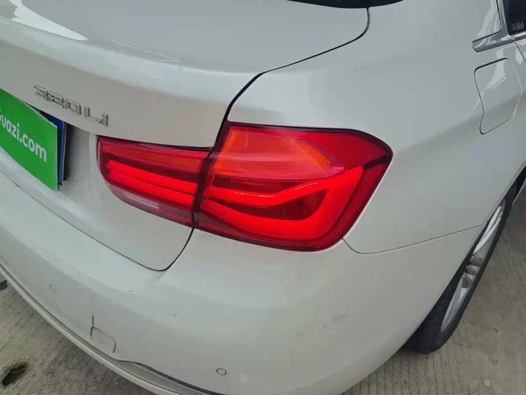 BMW 3 Series — миниатюра 8