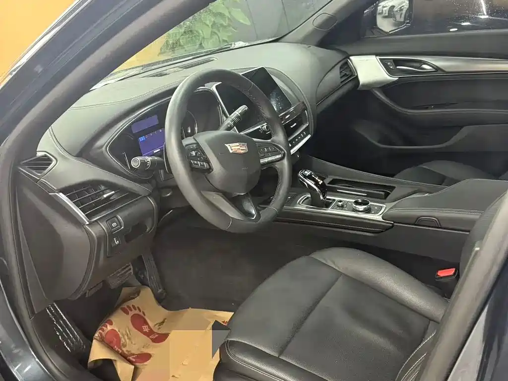 Cadillac CT5 — миниатюра 4