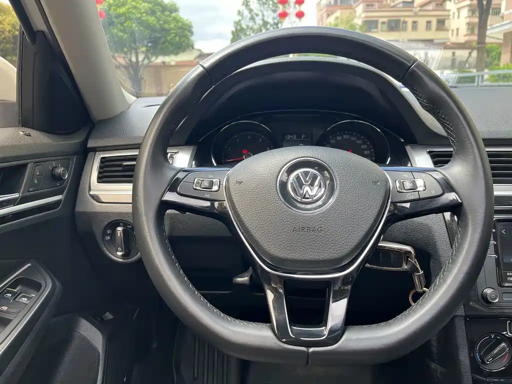 Volkswagen Bora — миниатюра 13