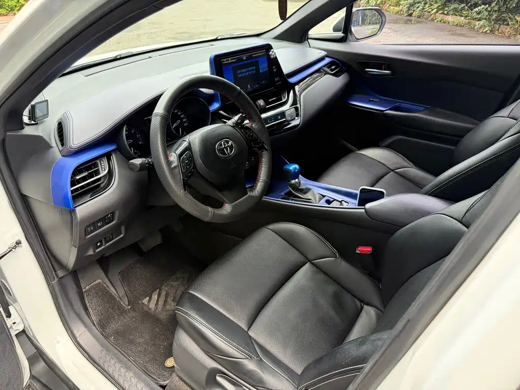 Toyota C-HR — миниатюра 17