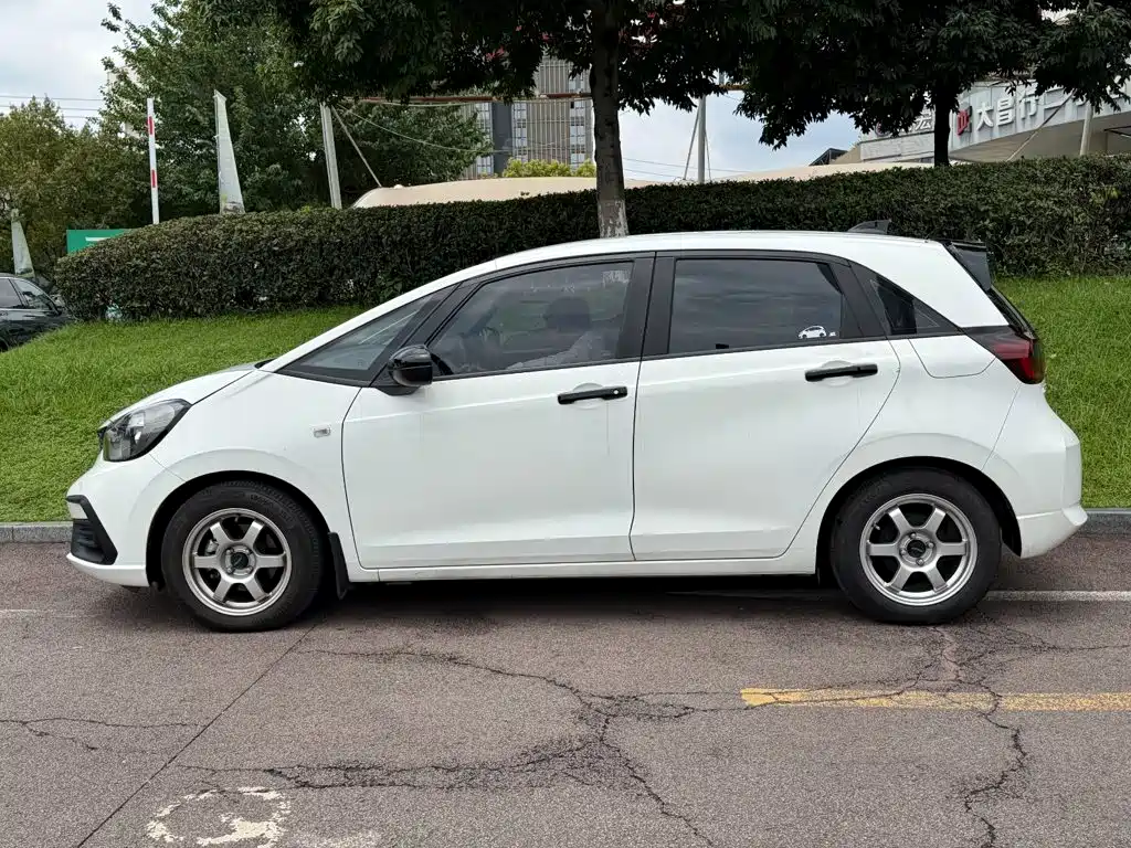 Honda Fit — миниатюра 3