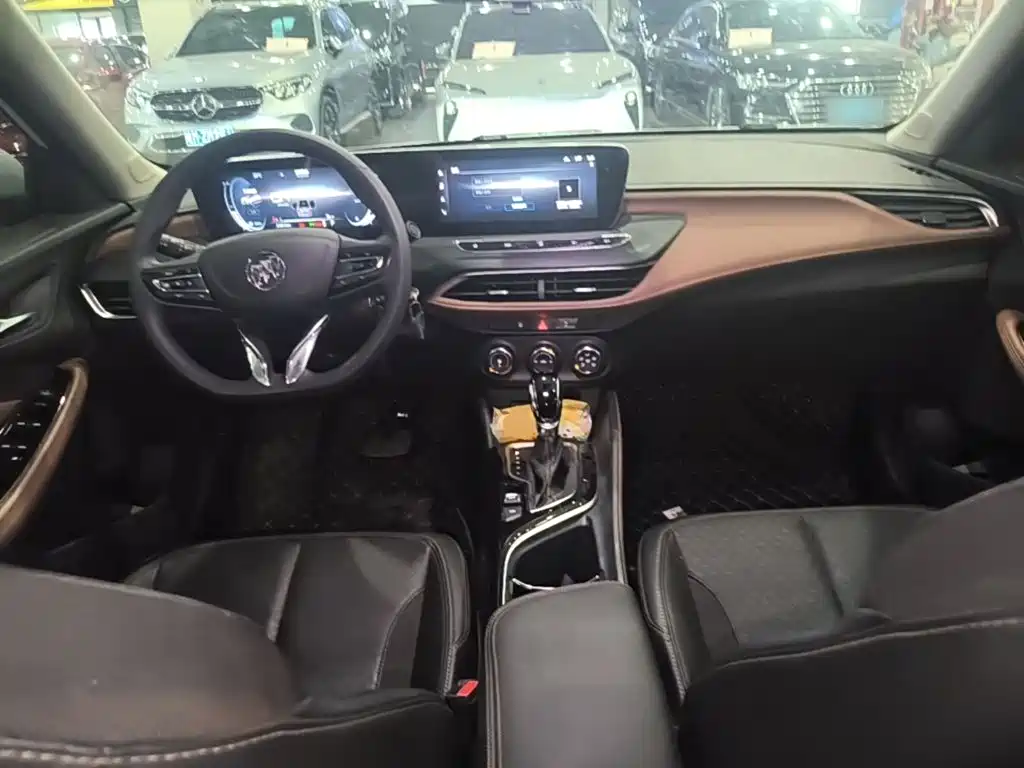 Buick Verano — миниатюра 10