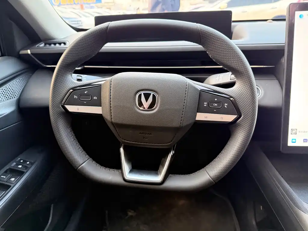 Changan Eado 2025 1.5T 500Bar Luxury