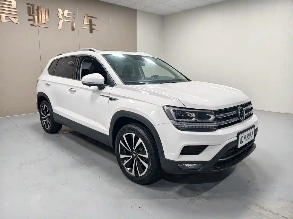 Volkswagen Tharu — миниатюра 3