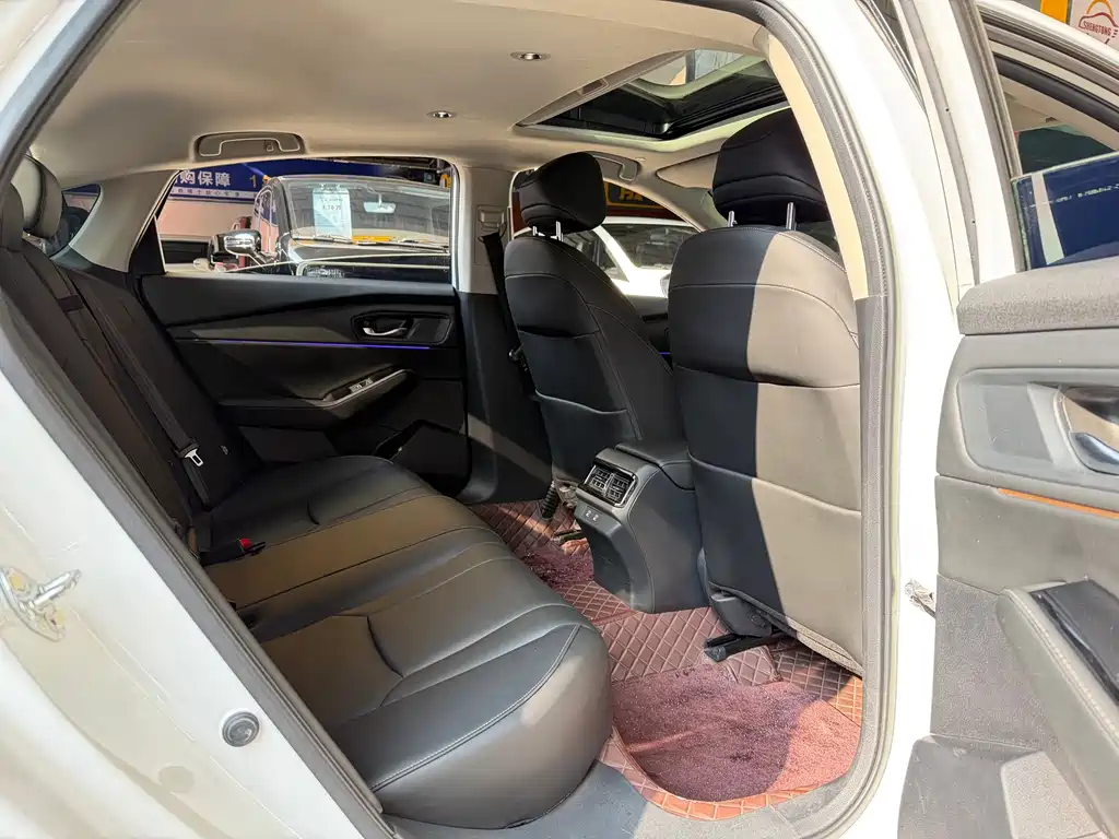 Honda Accord — миниатюра 9