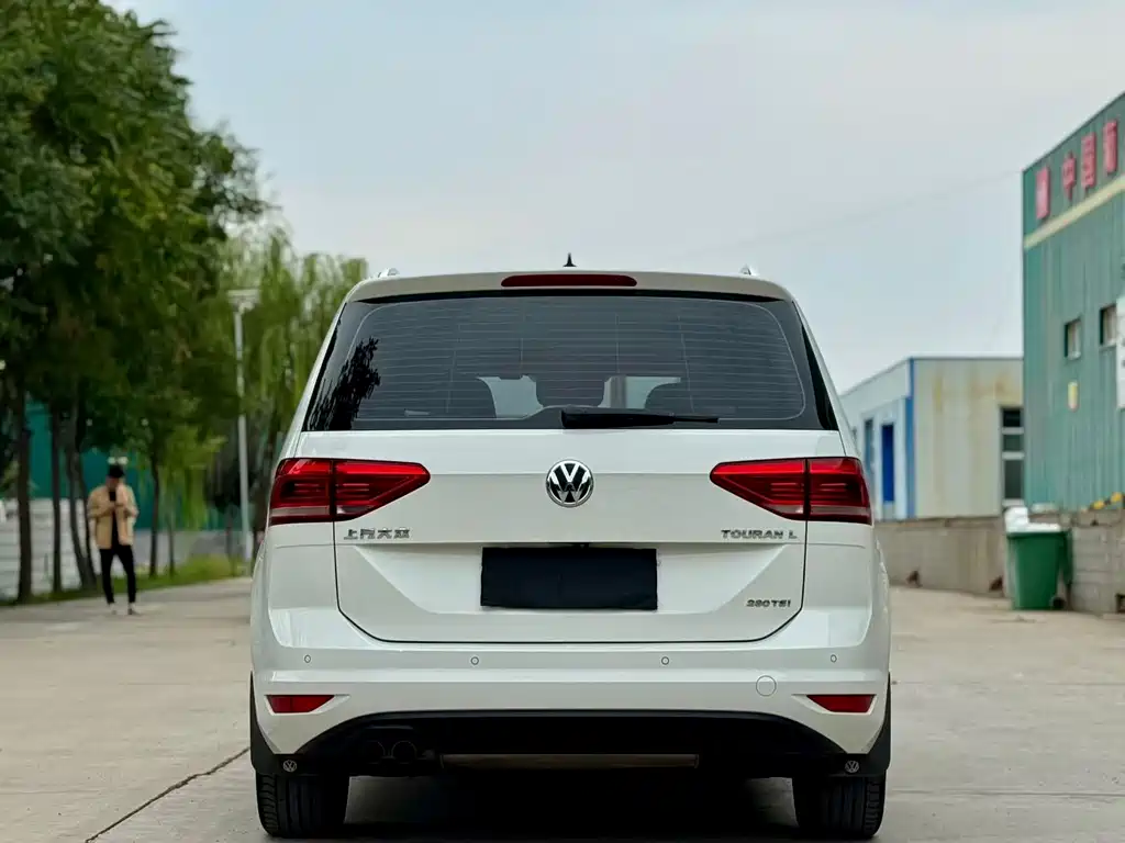 Volkswagen Touran — миниатюра 8