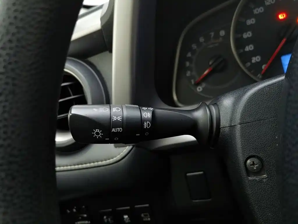 Toyota RAV4 — миниатюра 21