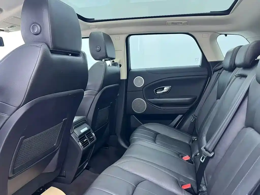 Land Rover Evoque — миниатюра 6