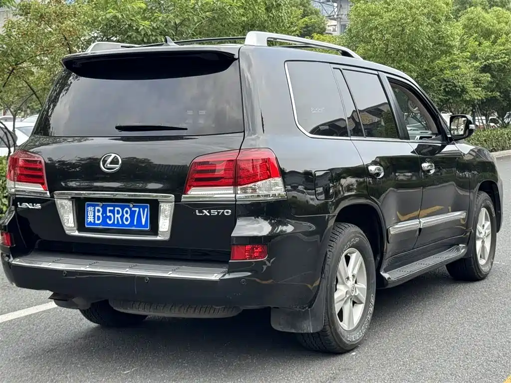Lexus LX 2013 570