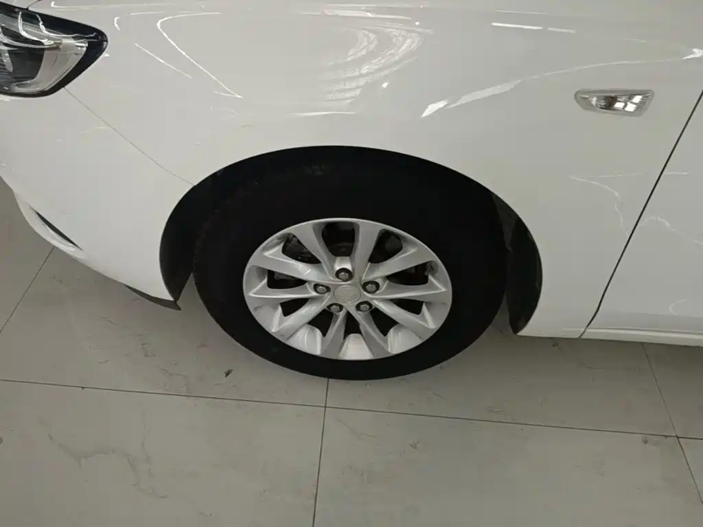 Buick Excelle — миниатюра 23