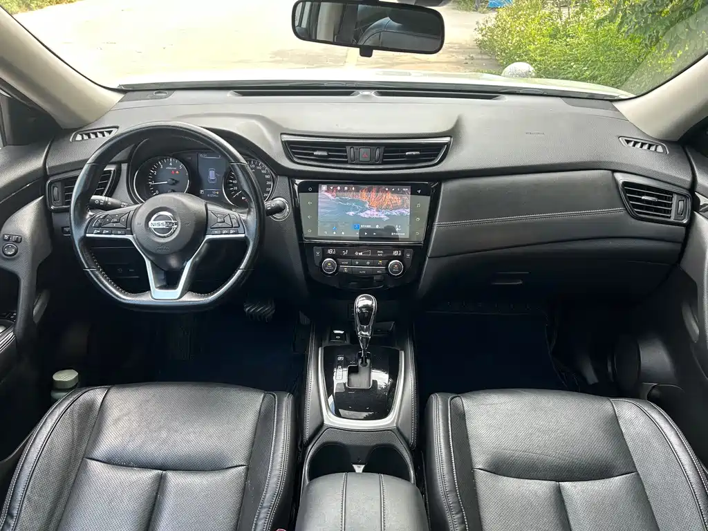 Nissan X-Trail — миниатюра 8
