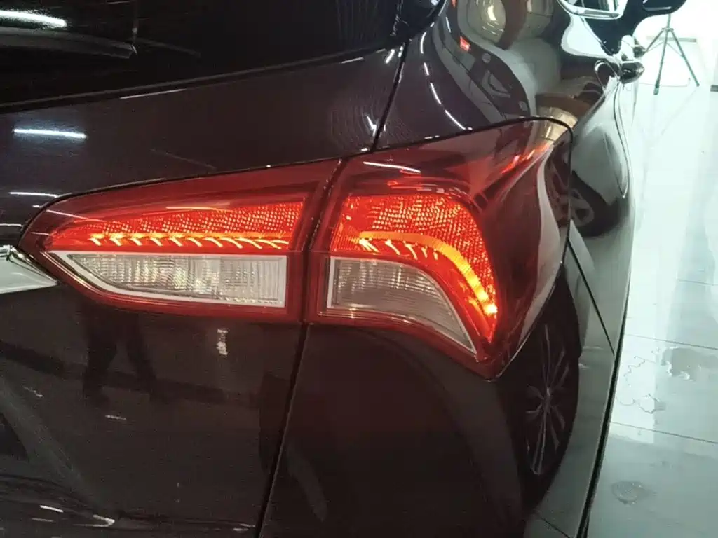 Buick Envision Plus — миниатюра 8