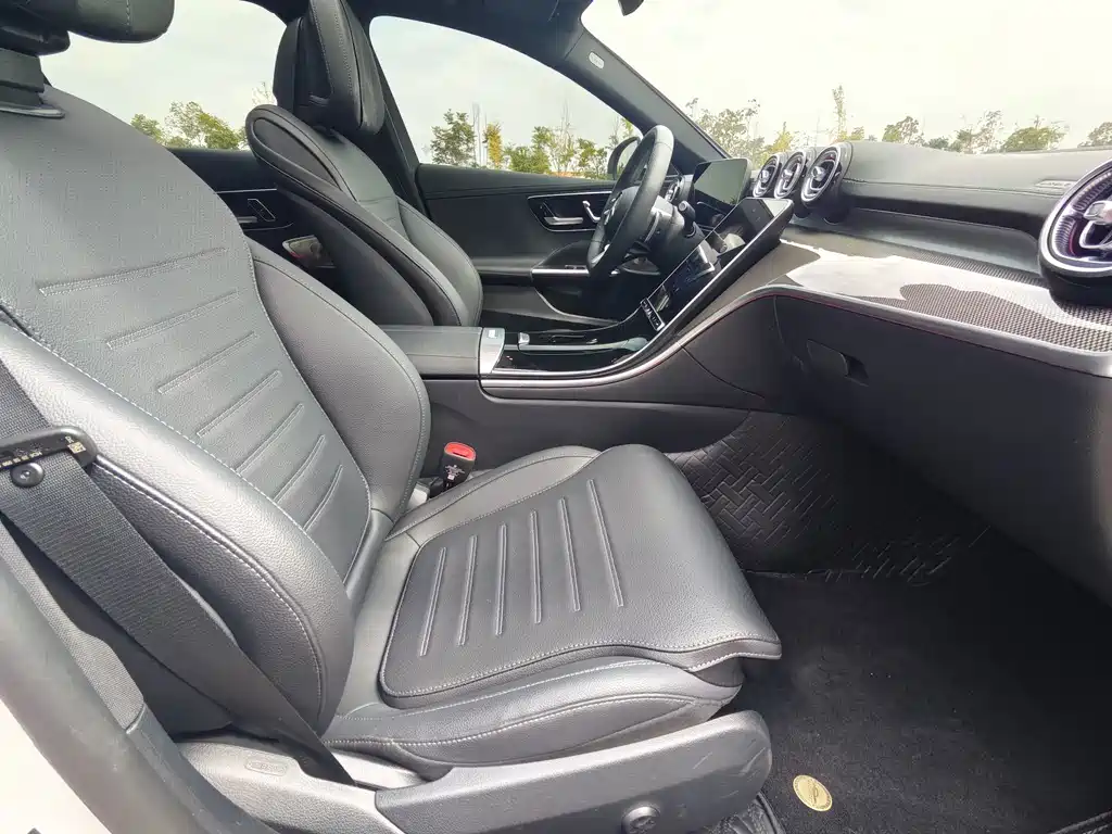 Mercedes-Benz C-Class — миниатюра 14