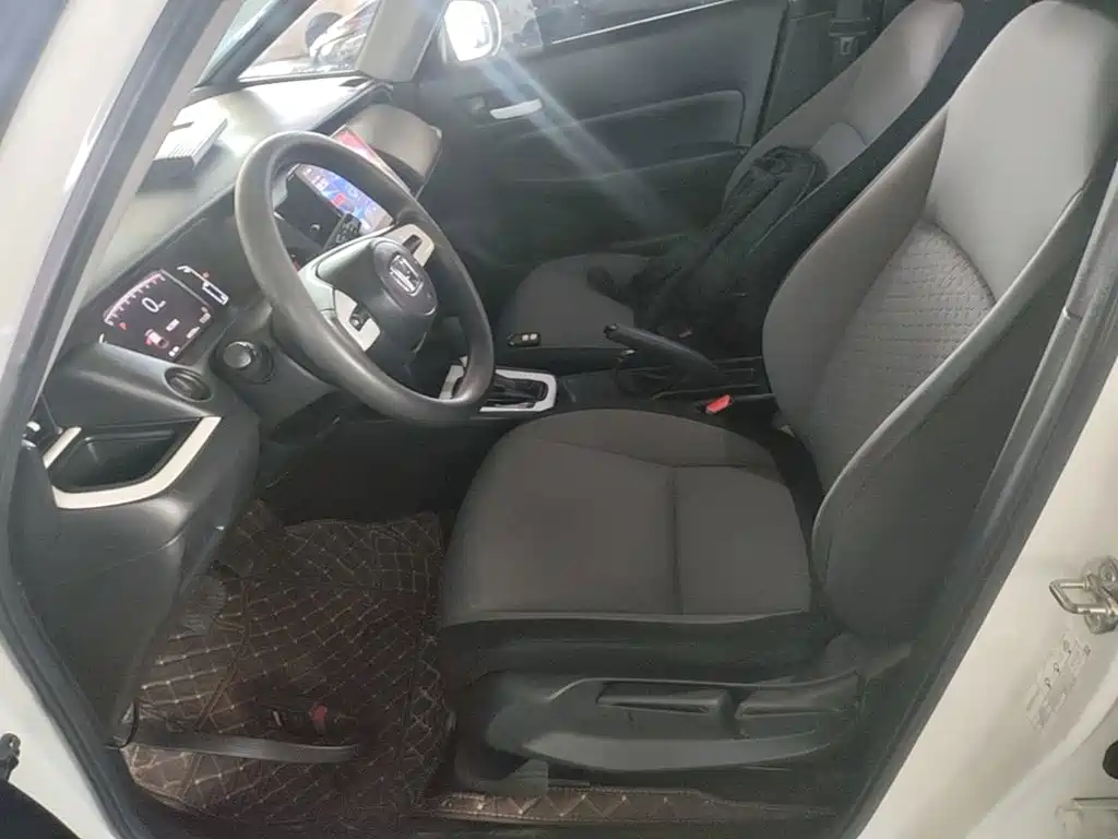 Honda Fit — миниатюра 15