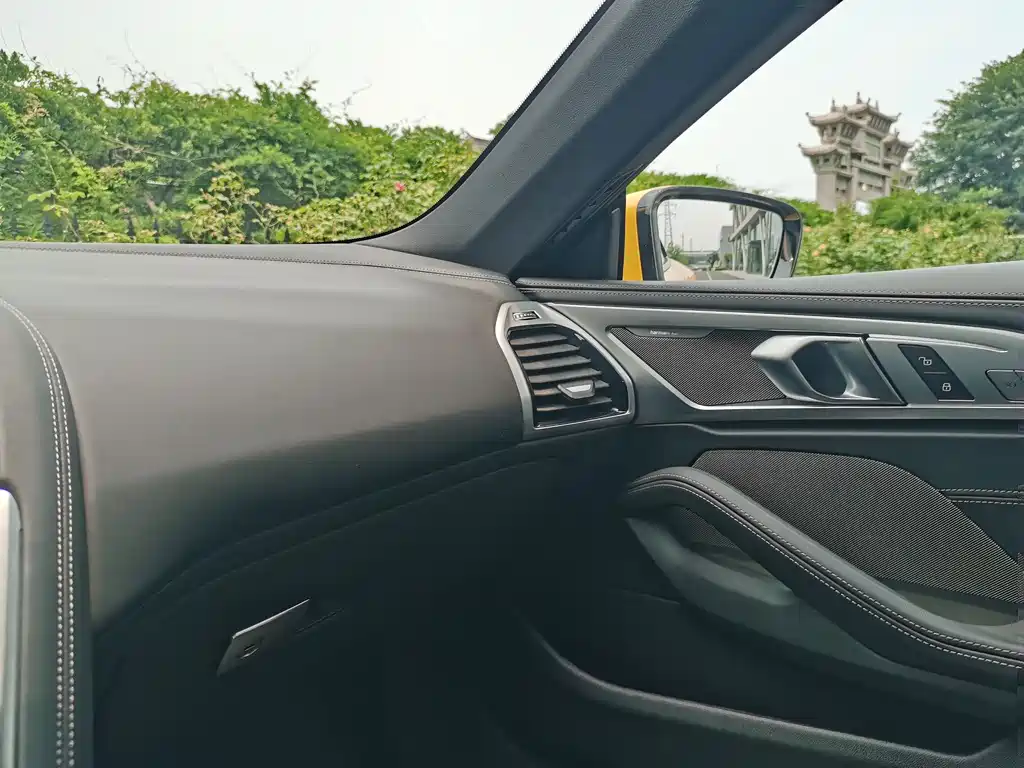 BMW 8 Series 840i Convertible Coupe M Sport Package, фото 24