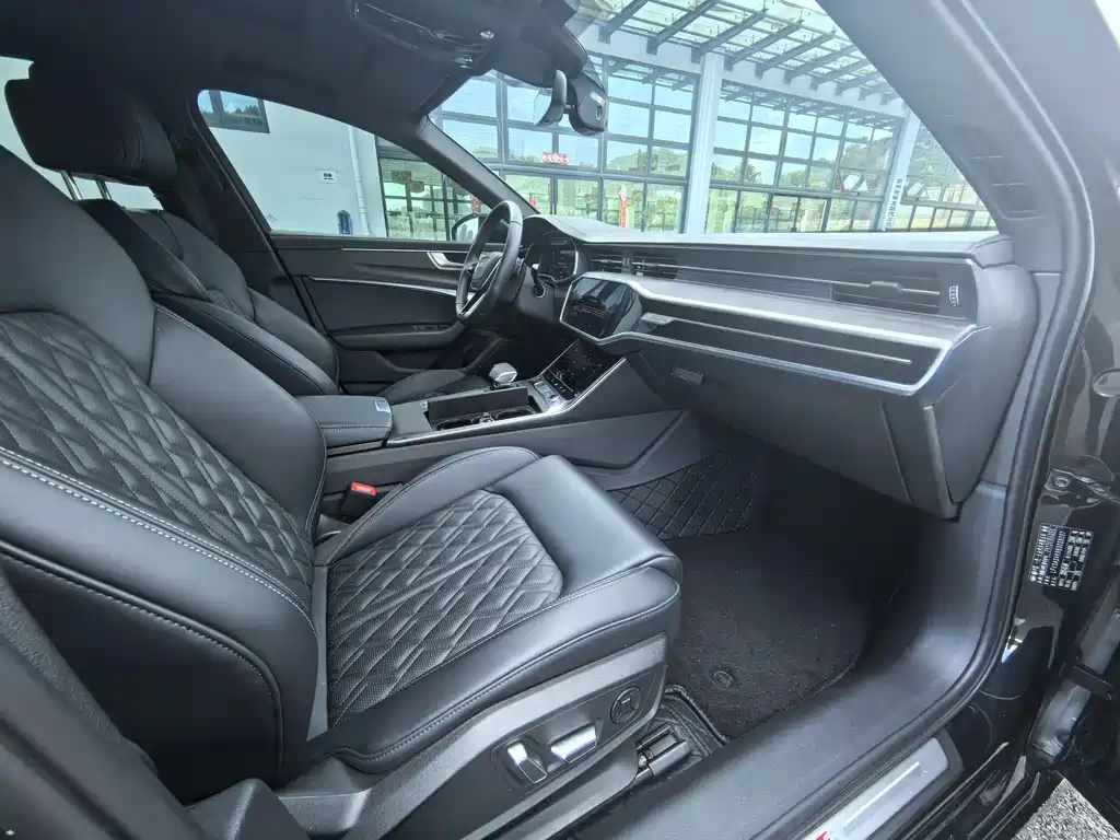 Audi A6L 2025 45 TFSI quattro