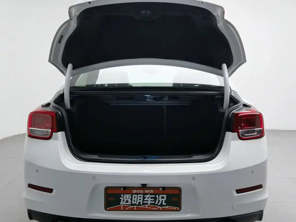Chevrolet Malibu — миниатюра 16