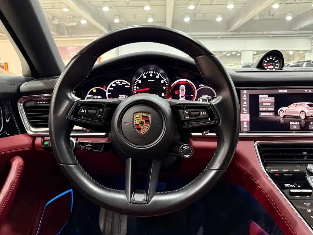 Porsche Panamera — миниатюра 8